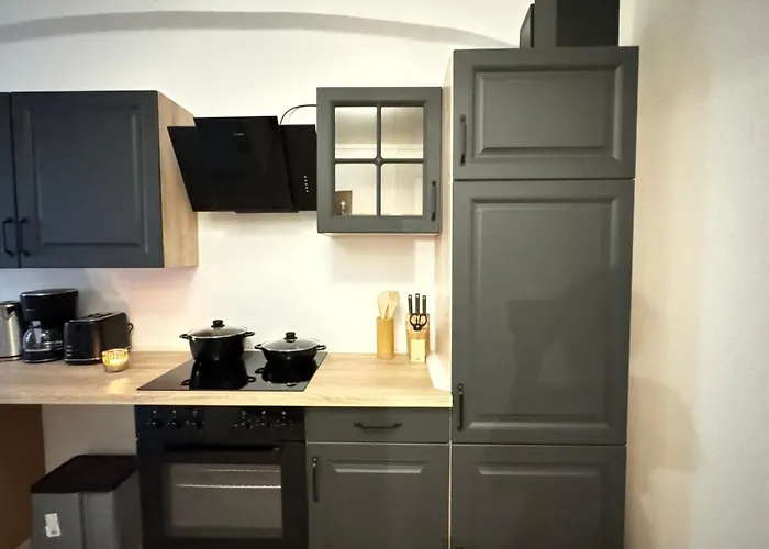 Aaron27 アパート *